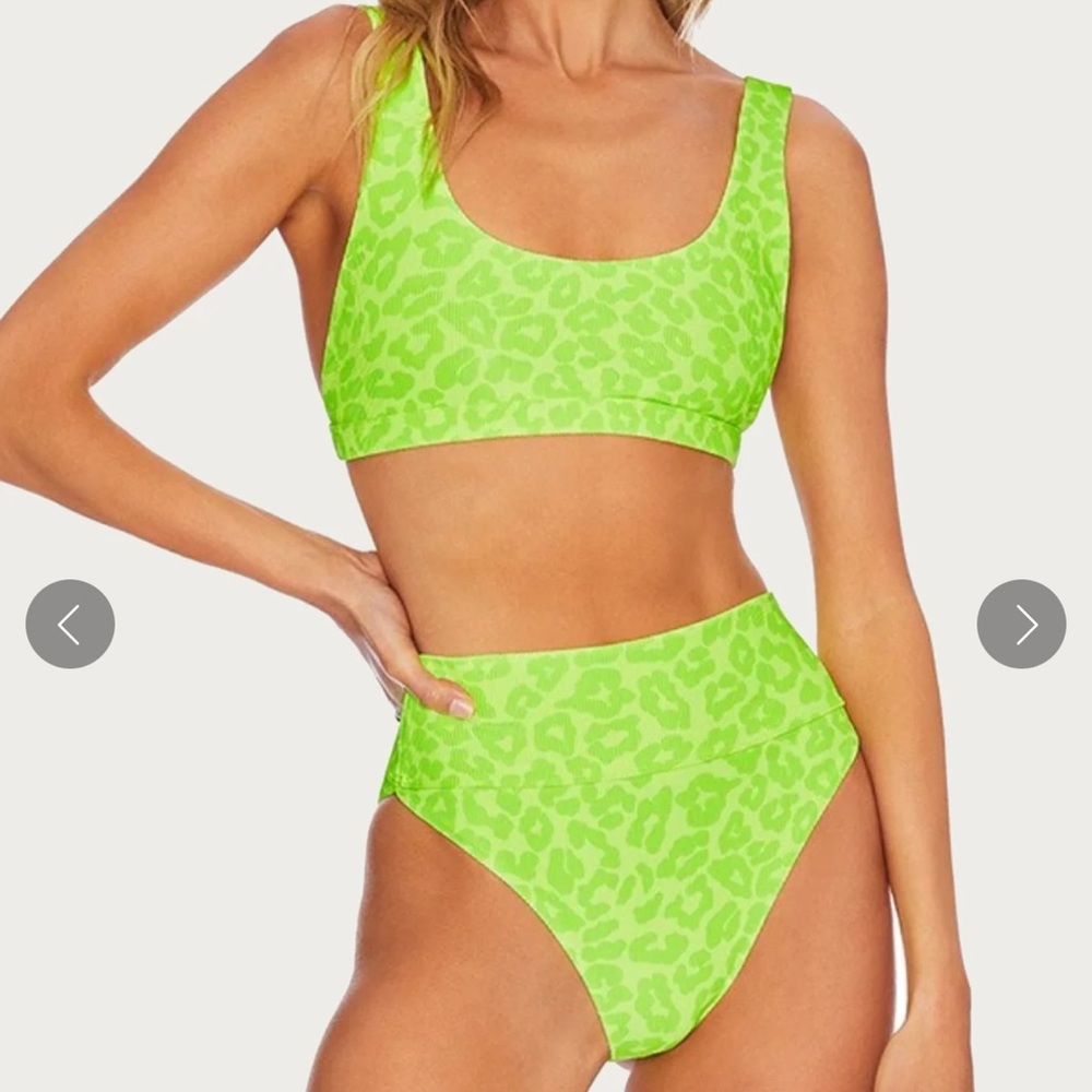 NWT BEACH RIOT PEYTON SWIM TOP size L